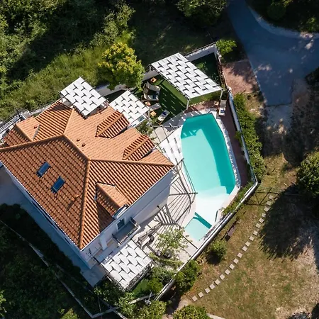 Scorpaena With Shared Pool