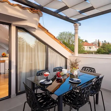 Appartement Scorpaena With Shared Pool