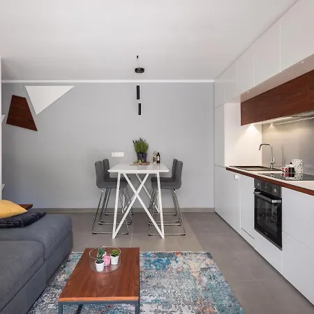 Scorpaena With Shared Pool Appartement
