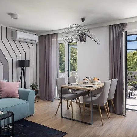 Appartement Scorpaena With Shared Pool Zadar
